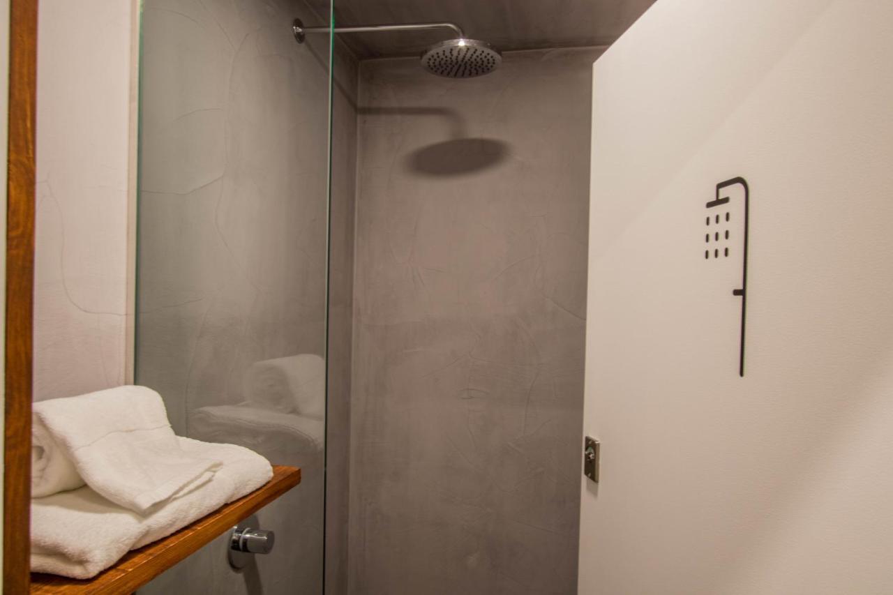 Gig Capsule Hostel Ericeira Eksteriør billede